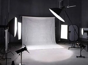 室内影棚拍摄需要用到什么补光器材